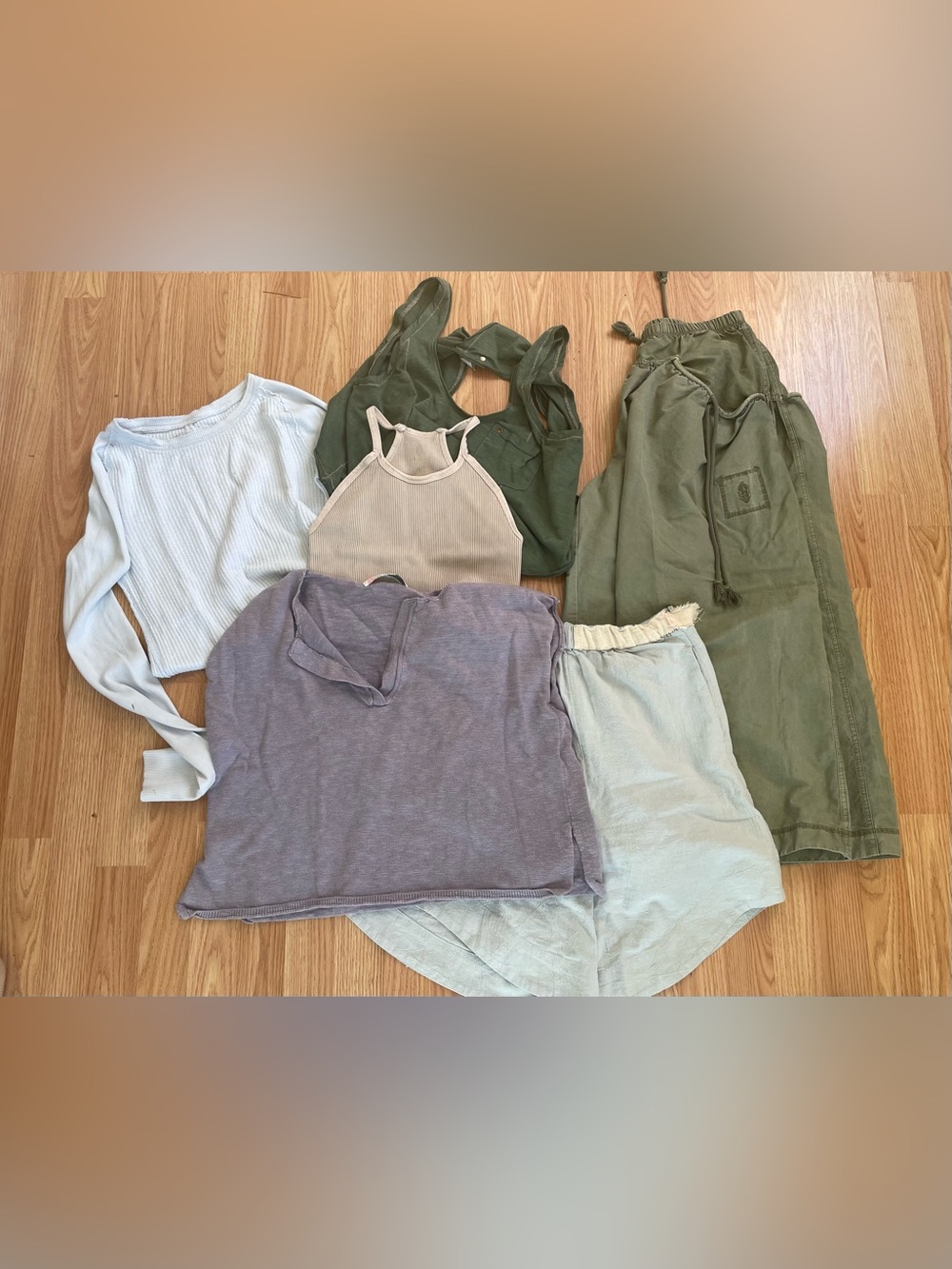 Free People bundle/lot sizes XS/S